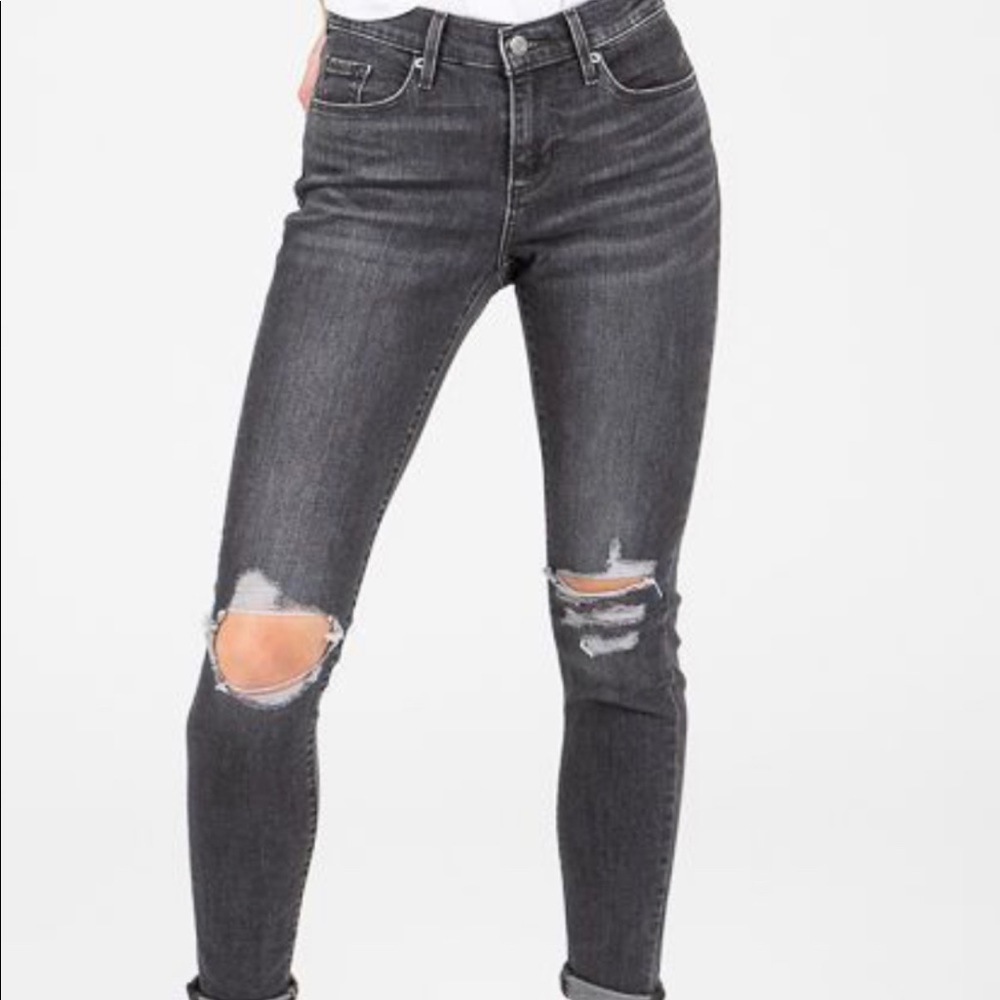 levis black ripped skinny jeans